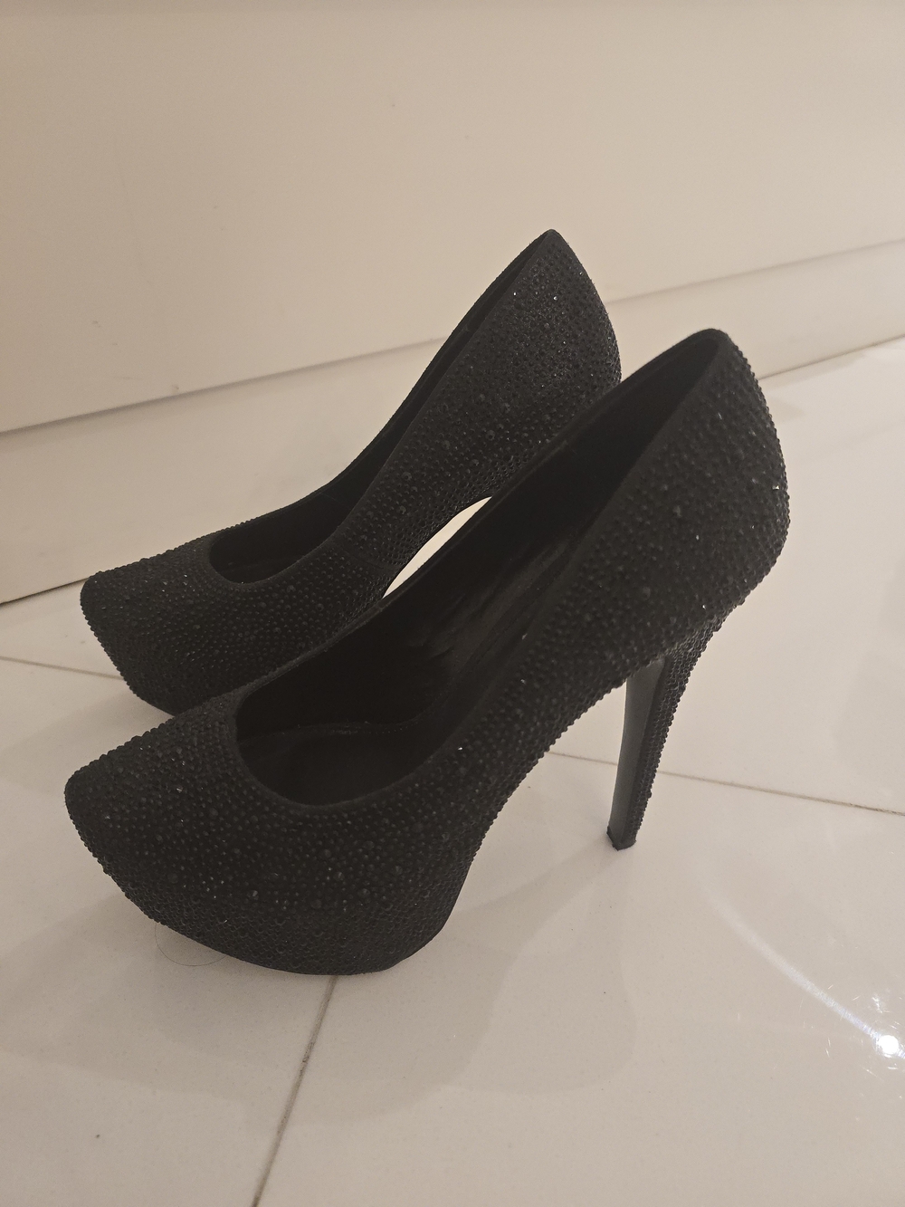 Steve Madden Women's Black Crystal Embellished High Heel Platform Pumps US 9